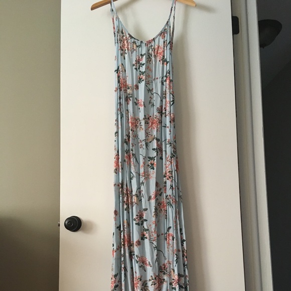 Beautiful Floral & Pale Blue Dress - Picture 2 of 8